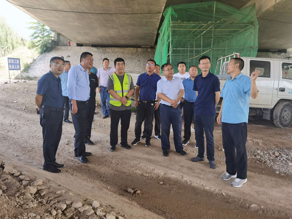 downloadjpg (20).jpg