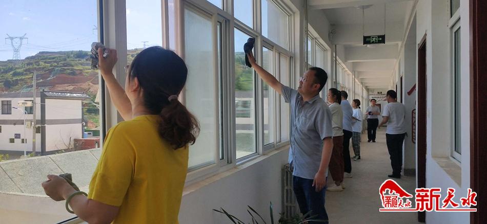 downloadjpg (28).jpg