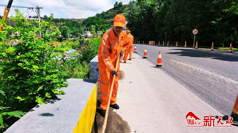 downloadjpg (13).jpg