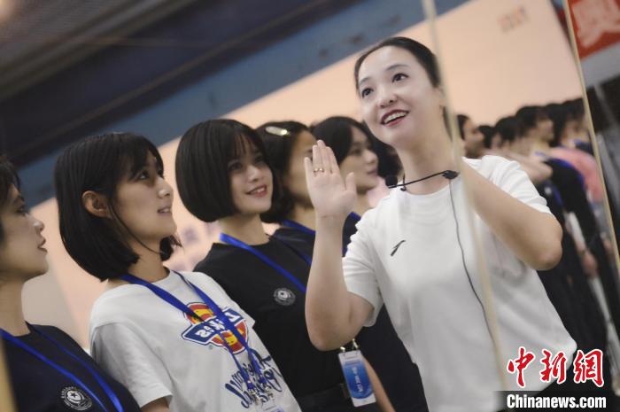 点击进入下一页