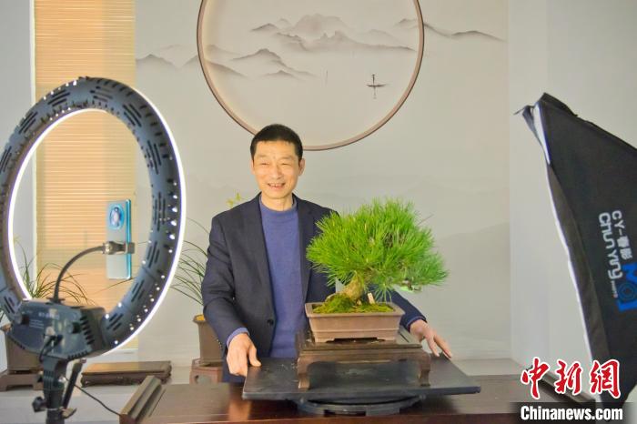 点击进入下一页