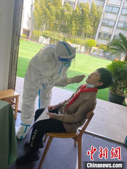 浙江海曙“战疫”时刻：谢谢叔叔不用客气我是你爸