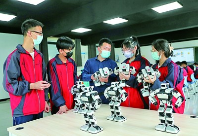 校企携手助就业，须抓四大关键点