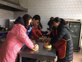 949725618a43e79baf083544040069d