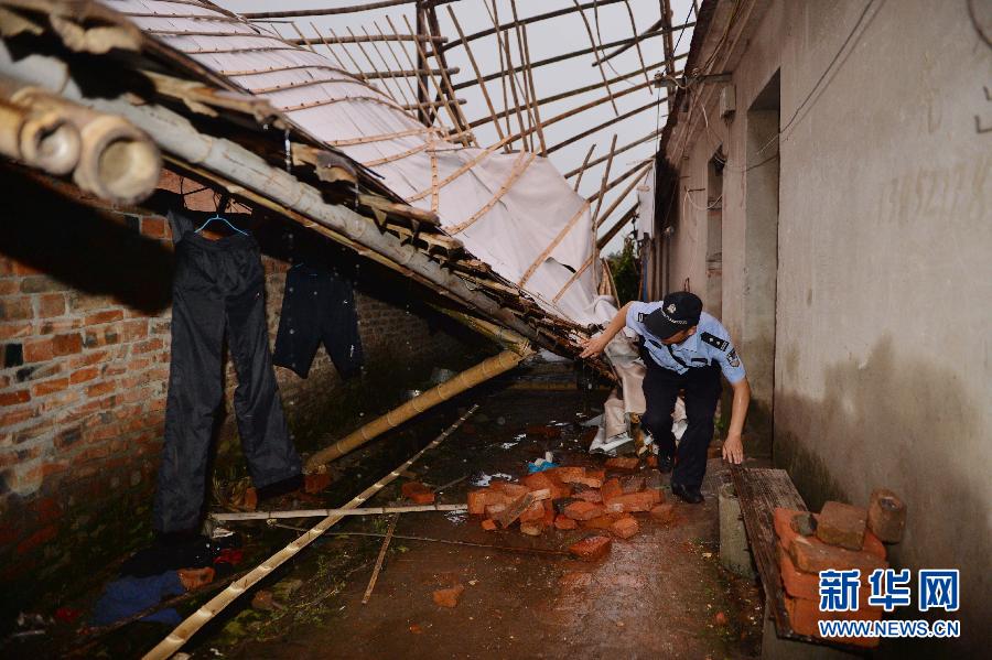 #（社会）（2）江苏省高邮市遭遇龙卷风袭击