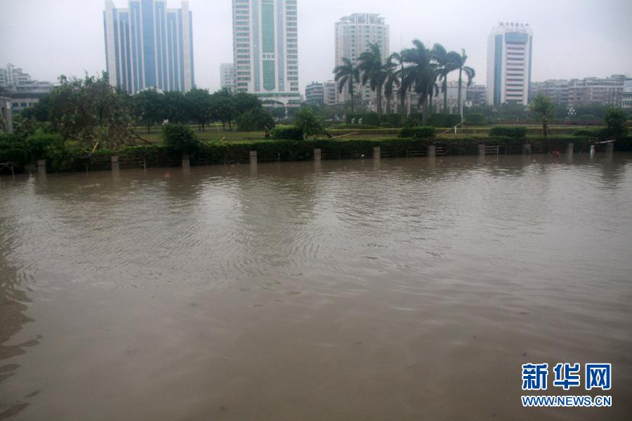 #（关注台风“天兔”）（1）“天兔”致海水倒灌汕头