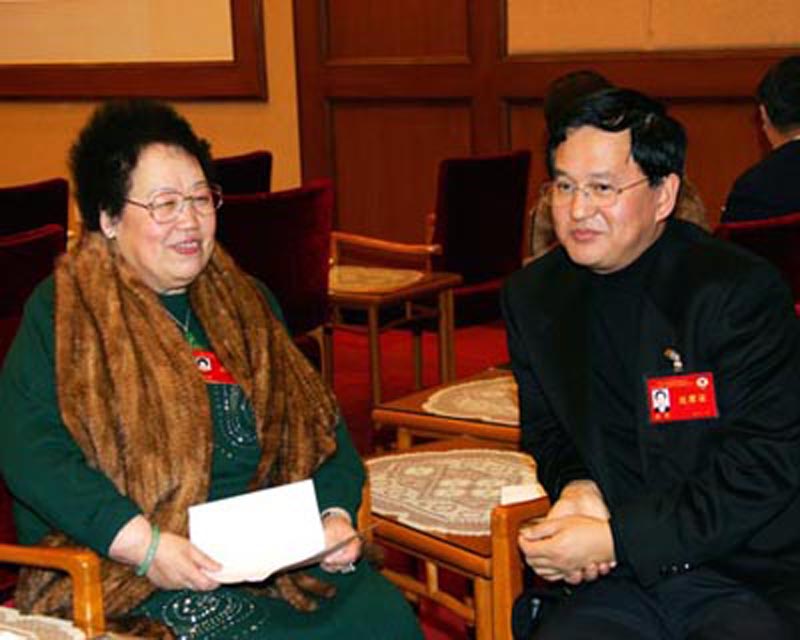 “中国第一富婆”与“唐僧”