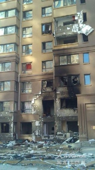 黑龙江省鸡西市一小区居民楼发生爆炸 已造成1死15伤