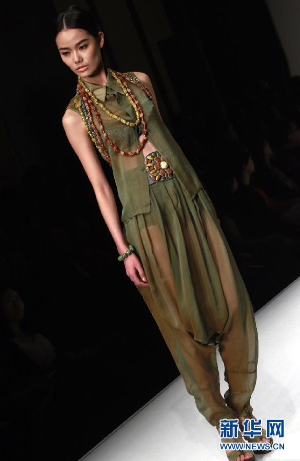 （晚报）（3）新锐设计师大赛在京举行