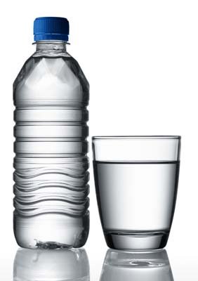 喝矿泉水可保健最健康 肾脏病患者不宜多喝水