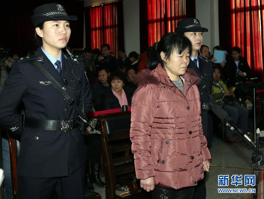 （新华直击）（2）陕西富平医生贩婴案开庭审理