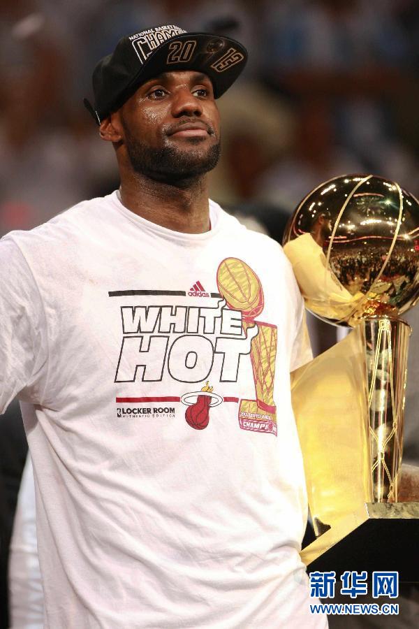 （体育·年终稿）（7）新华社体育部评出2013年国际十佳运动员（配本社同题文字）