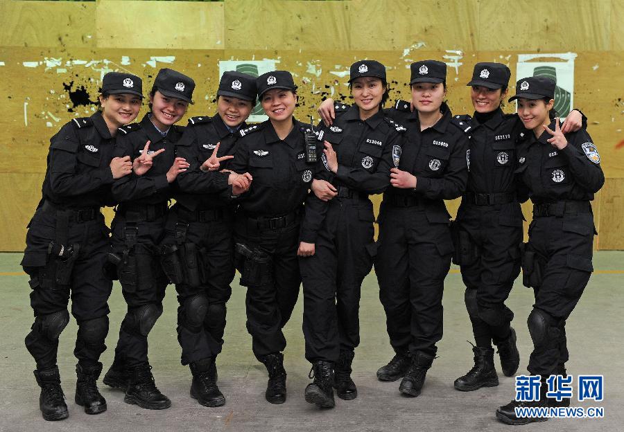 （法制）（1）重庆：警中霸王花 构筑城市安全防线