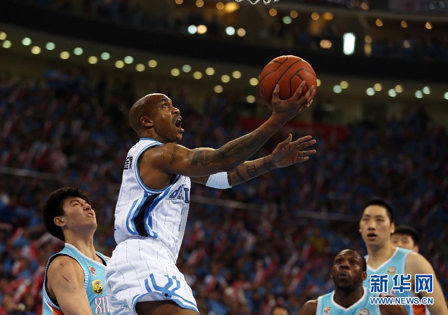 （体育）（1）篮球——CBA总决赛第三回合：北京金隅对阵新疆广汇汽车