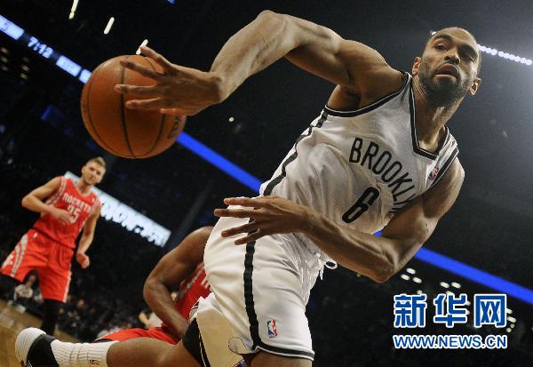 （体育）（1）篮球——NBA常规赛：网队对阵火箭