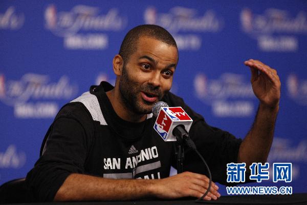 （体育）（2）篮球——NBA总决赛：马刺队训练