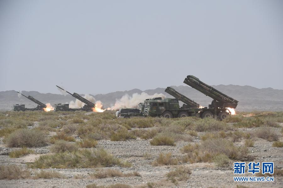 （军事）（2）“火力-2014·库尔勒A”：远程火箭炮旅实弹演练