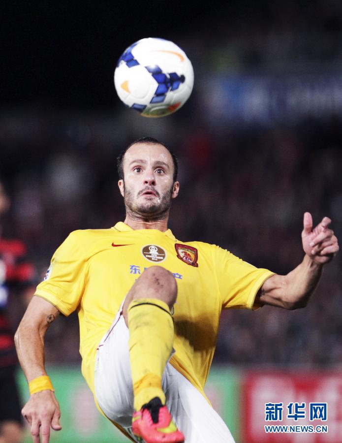 （体育）（2）足球——亚冠四分之一决赛：恒大首轮告负