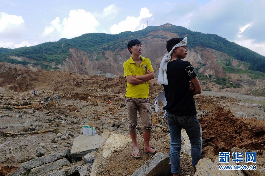 （晚报）（4）贵州福泉山体滑坡已致7人遇难20人失踪