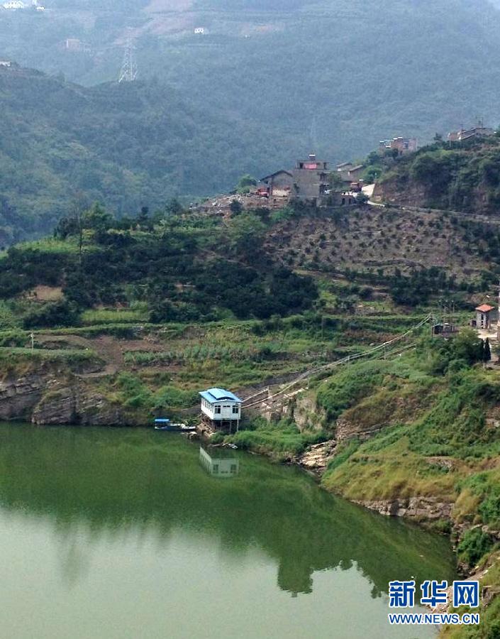 #（突发事件）（3）三峡库区秭归县发生大面积山体滑坡 一电站损毁