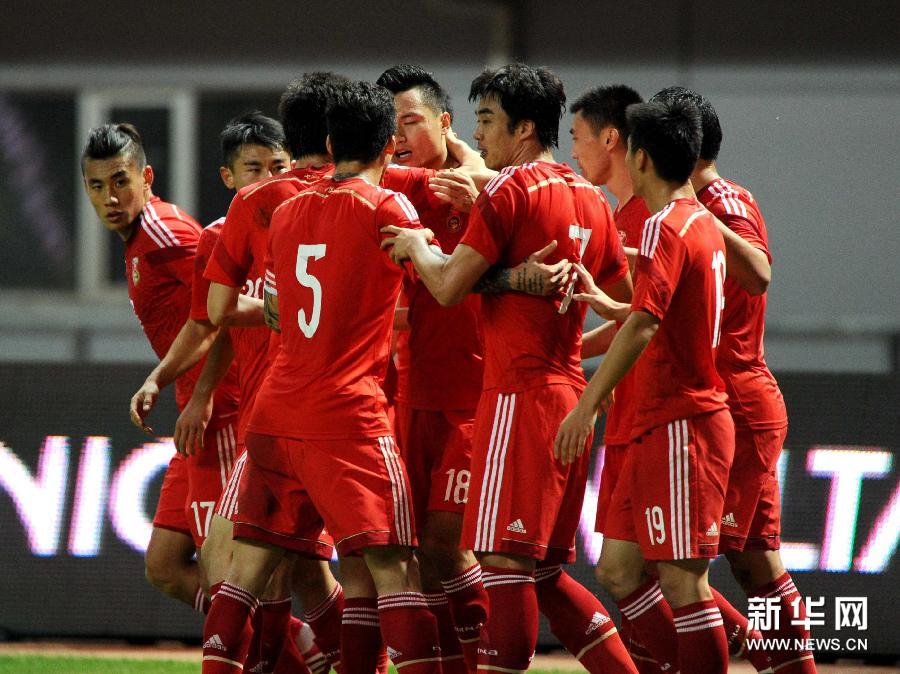 （体育）（1）足球——热身赛：中国平约旦