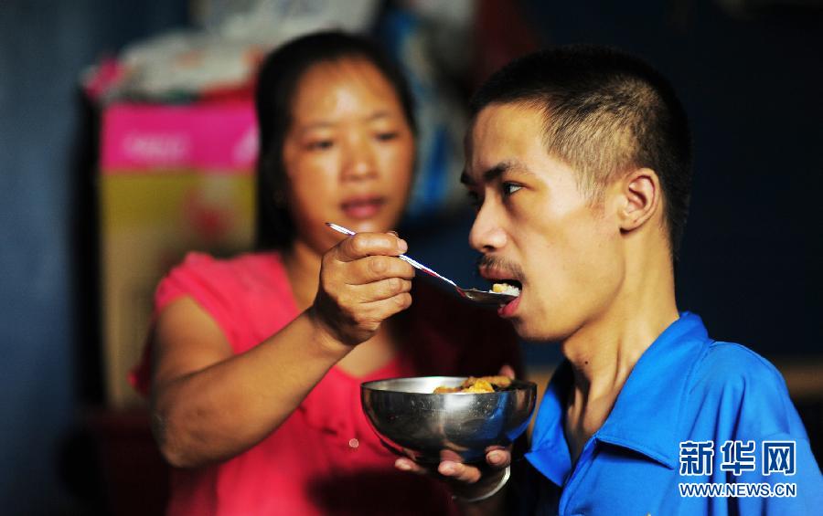 #（图片故事）（3）“渐冻人”兄弟：父母给了我生的勇气