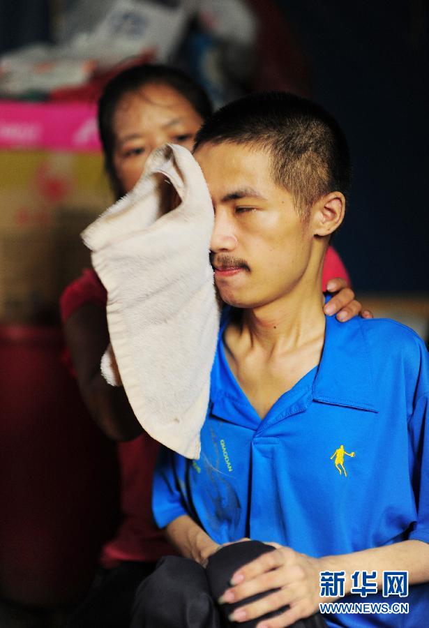 #（图片故事）（4）“渐冻人”兄弟：父母给了我生的勇气