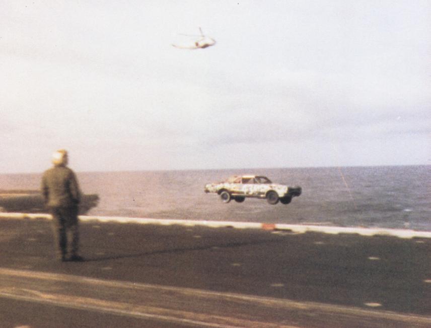 那些年被航母弹射过的汽车们