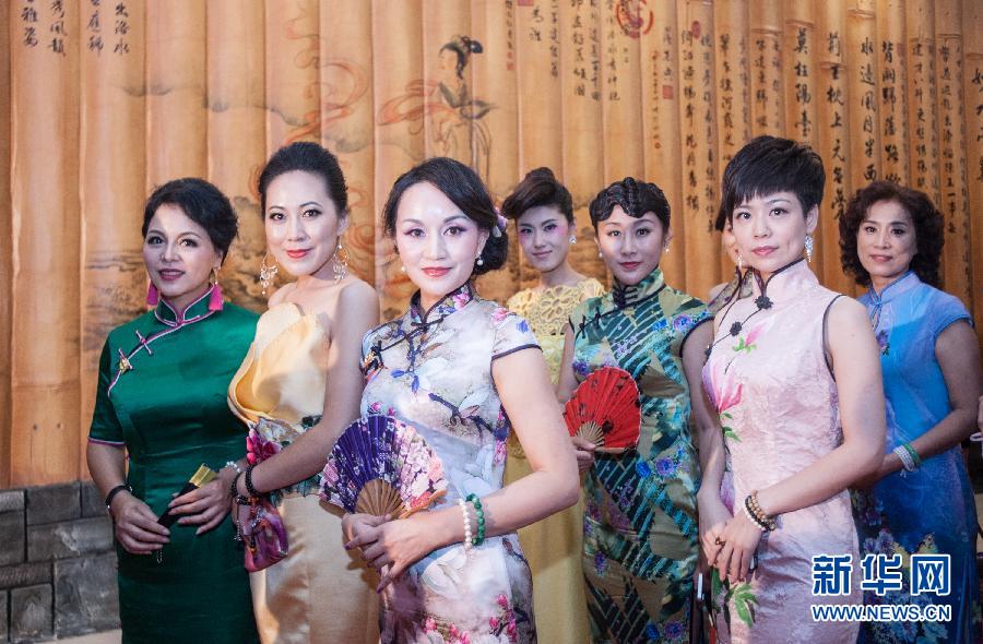 （晚报）（2）2014中国旗袍盛典在京举行