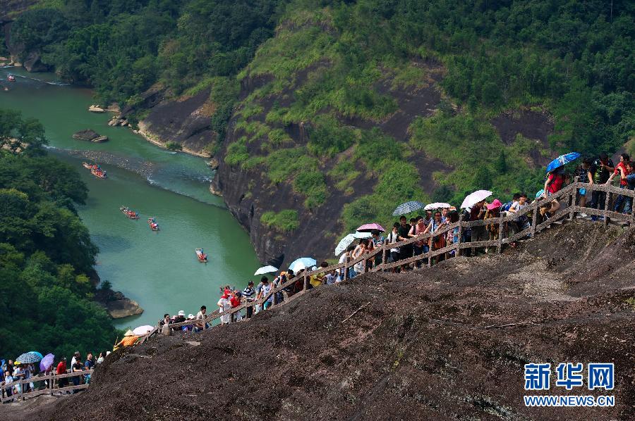 （新华视点·图片版）（2）武夷山“一元门票”带来客流“爆棚”