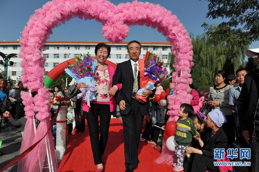 （社会）（1）重温温馨时刻