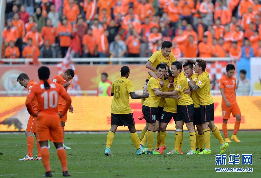 （体坛聚焦）（1）足球——广州恒大四连冠
