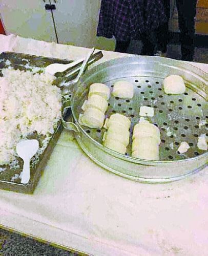 女足住宿简陋伙食奇差唯一荤菜是红烧鸡腿（图）