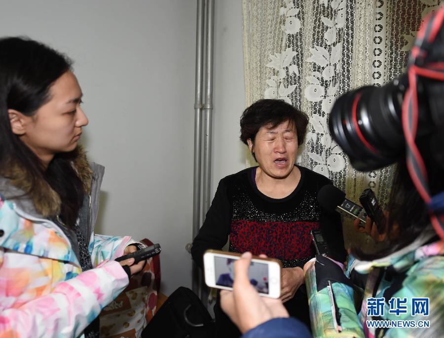 （新华网）呼格吉勒图母亲等待再审结果