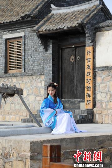 展现了乳山青山村、下石硼村、东尚山村等古村落的风景与文化。　姜鹏鹏 摄