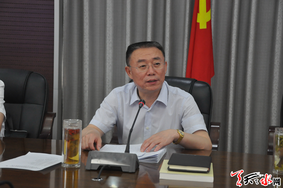 (市委书记王锐主持会议并讲话)