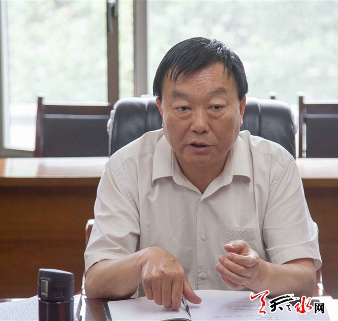 雷鸣主持召开脱贫攻坚专责工作汇报会 - 天天天水网 - 天水日报社主办