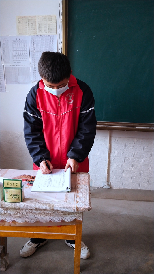 甘谷四中开展疫情防控应急演练