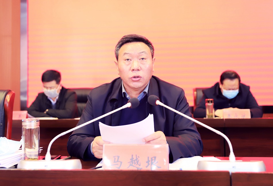 刘天波主持召开县委项目工作会议(图)