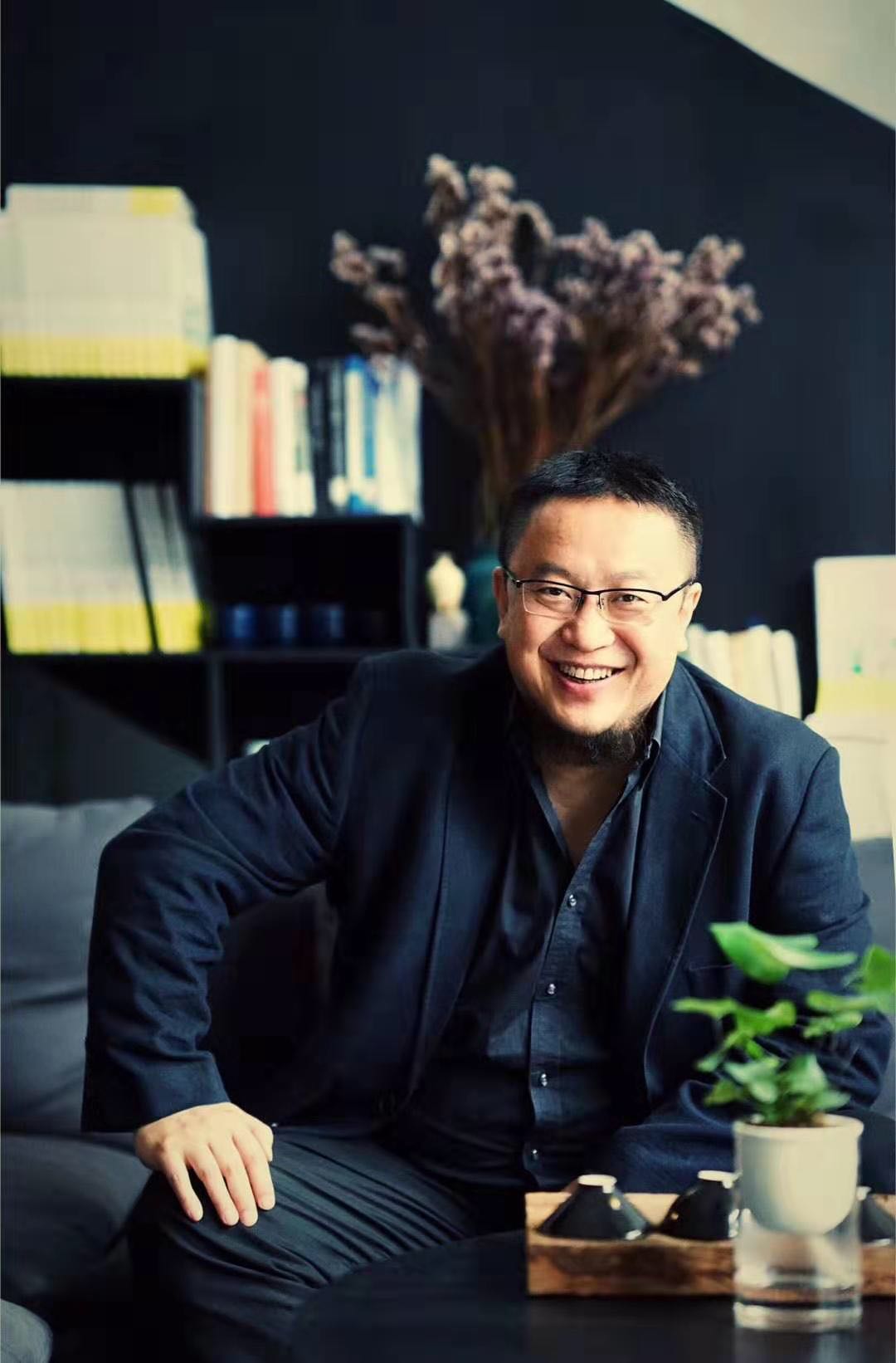 天水籍作家作品联展011张海龙诗无邪一个诗人眼中的记住乡愁