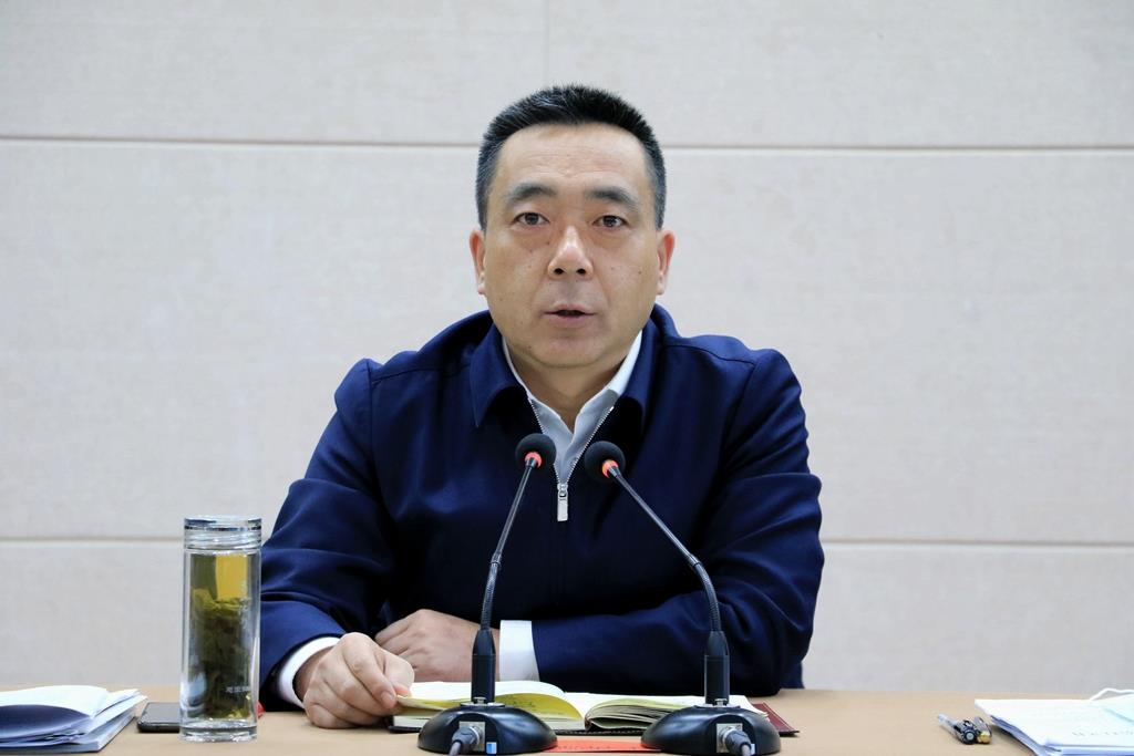 县委书记王新强出席并讲话,县委副书记,县长王志成主持会议,县委常委